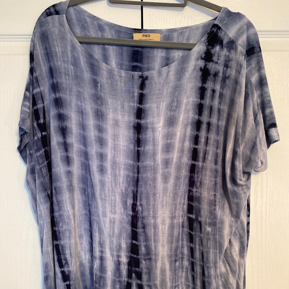 Short Sleeve Piko Top - Blue Tie Dye